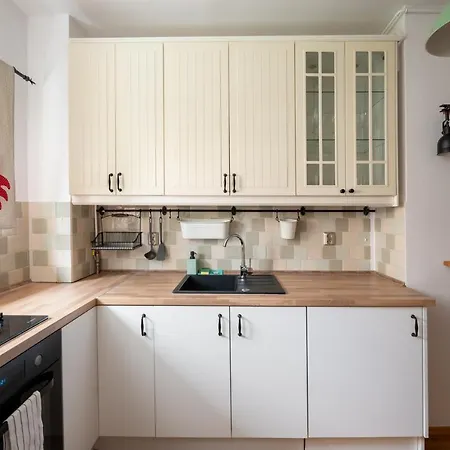 Woronicza 42 Standard Apartment Warsaw